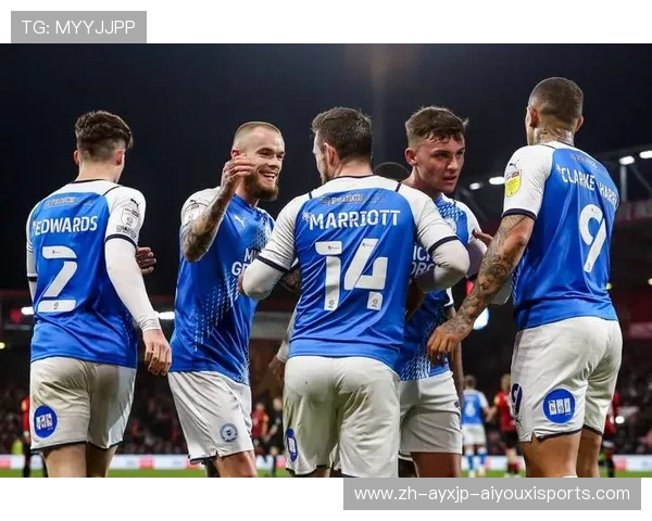 足球比赛中的防守与反击配合